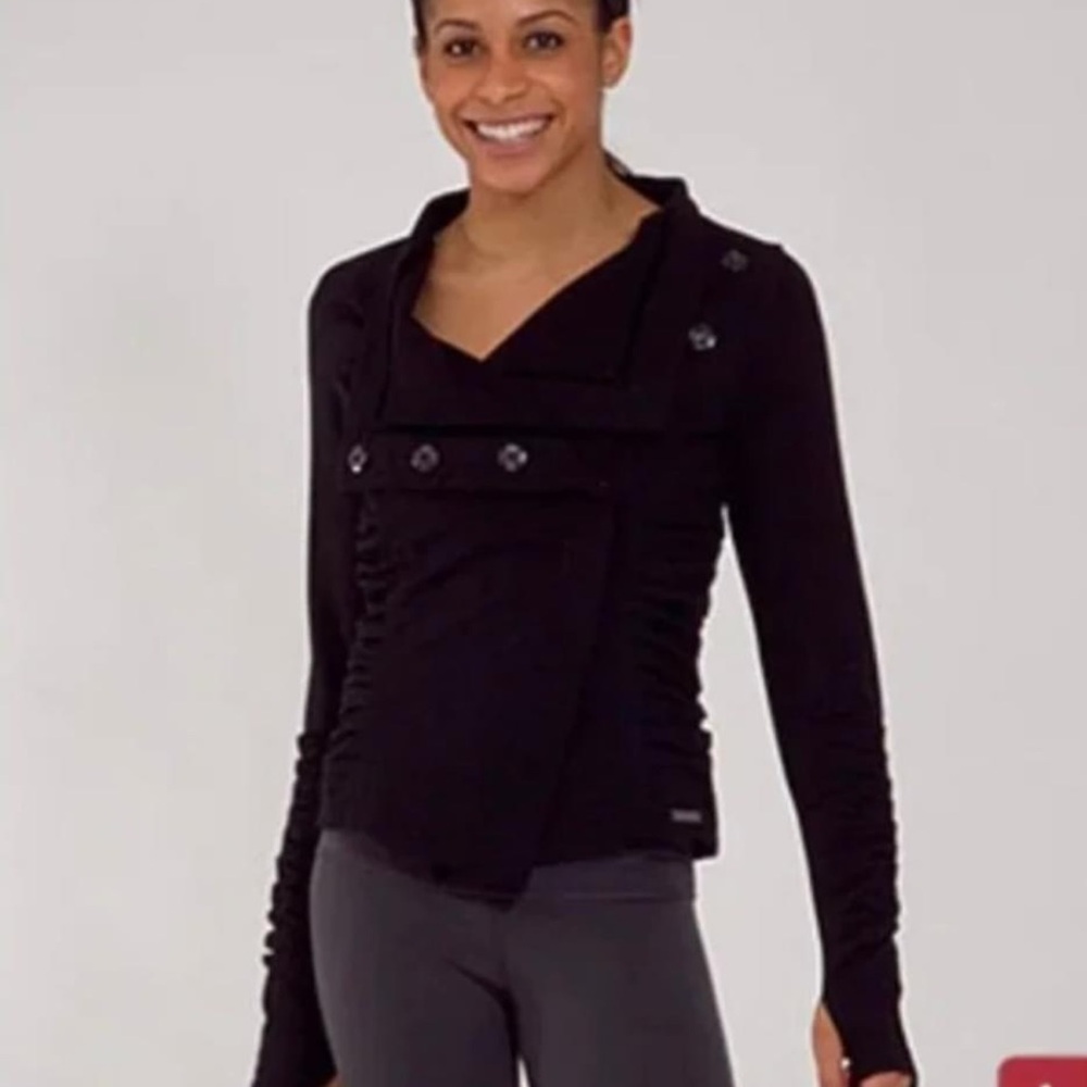 Gorgeous rare Lululemon ruched solace jacket EUC